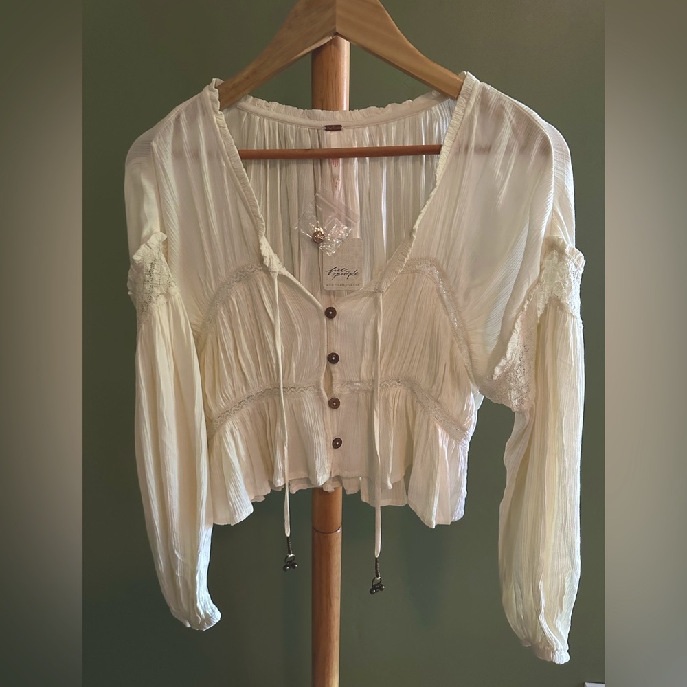 Free People Firecracker Top, Size XS, NWT, Never Been Worn, Cream Color
